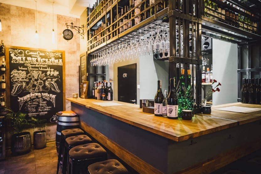 Czarna Owca Wino Bar Kraków Bars & Clubs Krakow